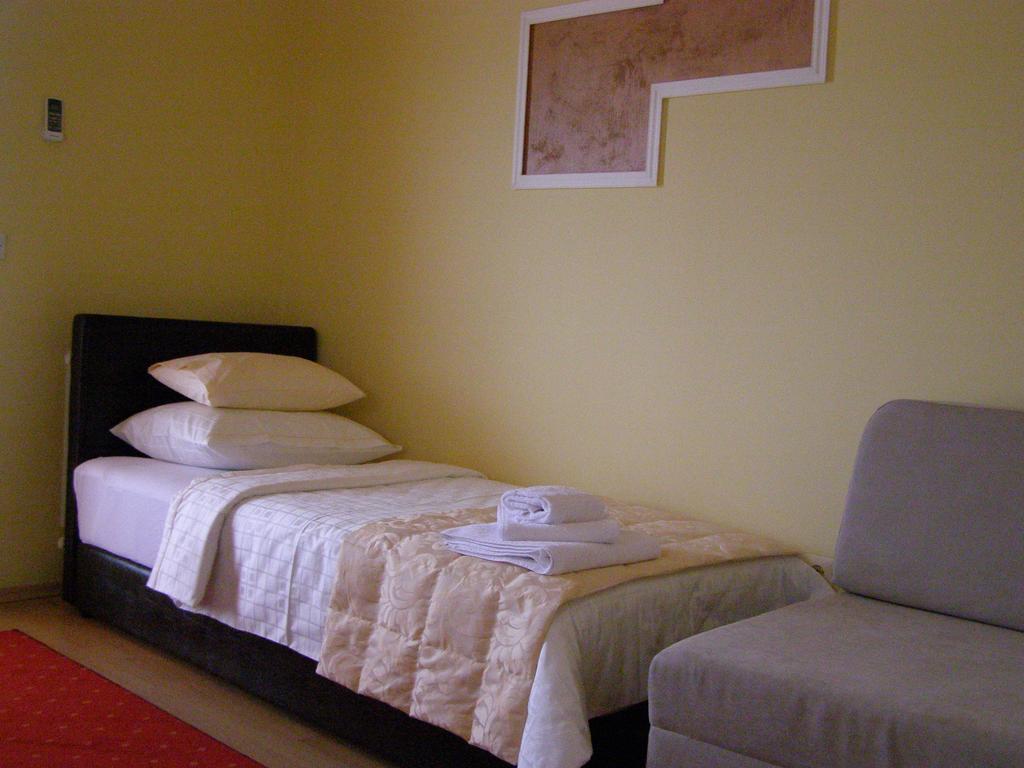 Hotel Arizona Sarajevo Lukavica Luaran gambar