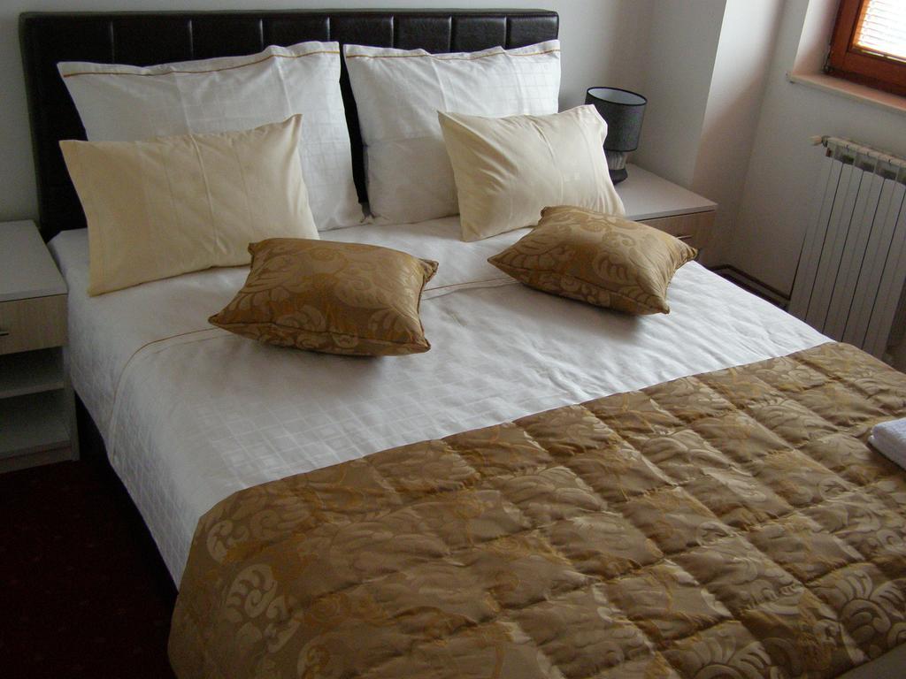 Hotel Arizona Sarajevo Lukavica Luaran gambar
