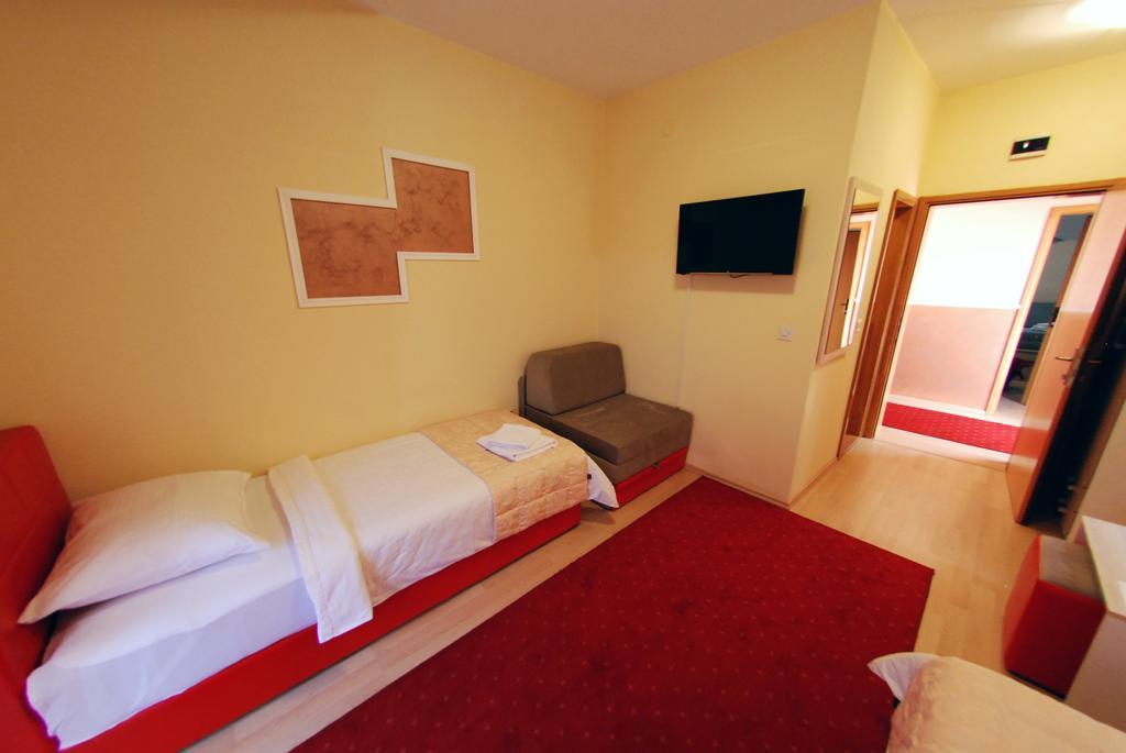 Hotel Arizona Sarajevo Lukavica Luaran gambar