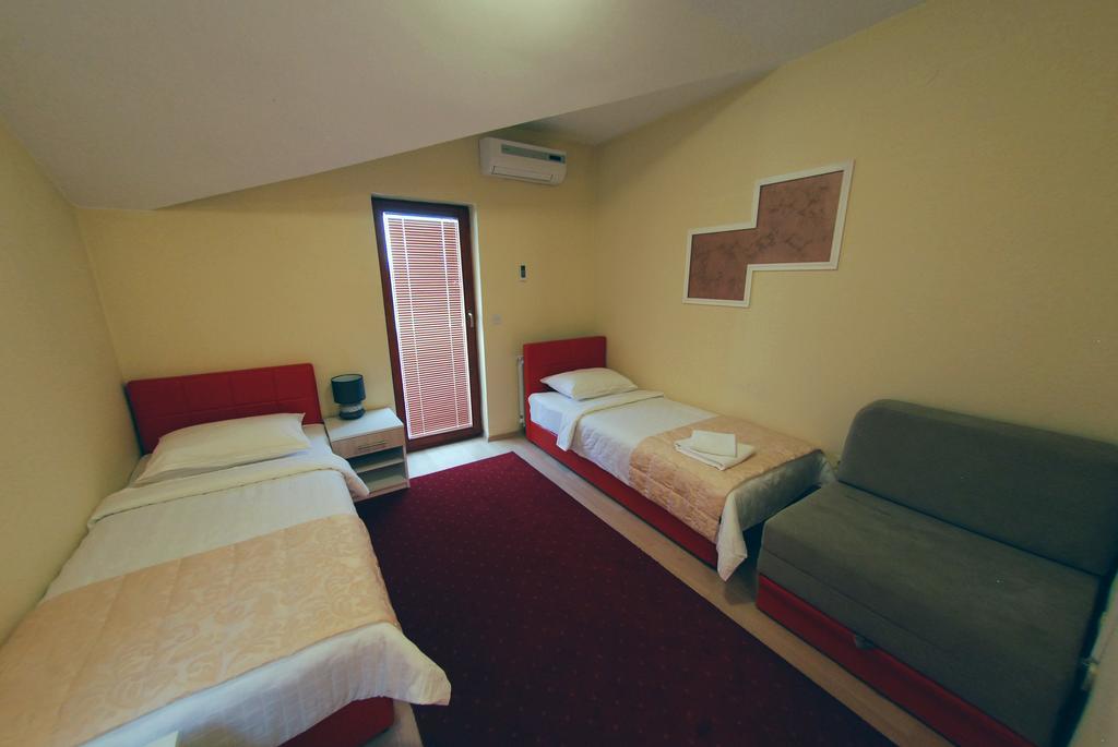 Hotel Arizona Sarajevo Lukavica Luaran gambar