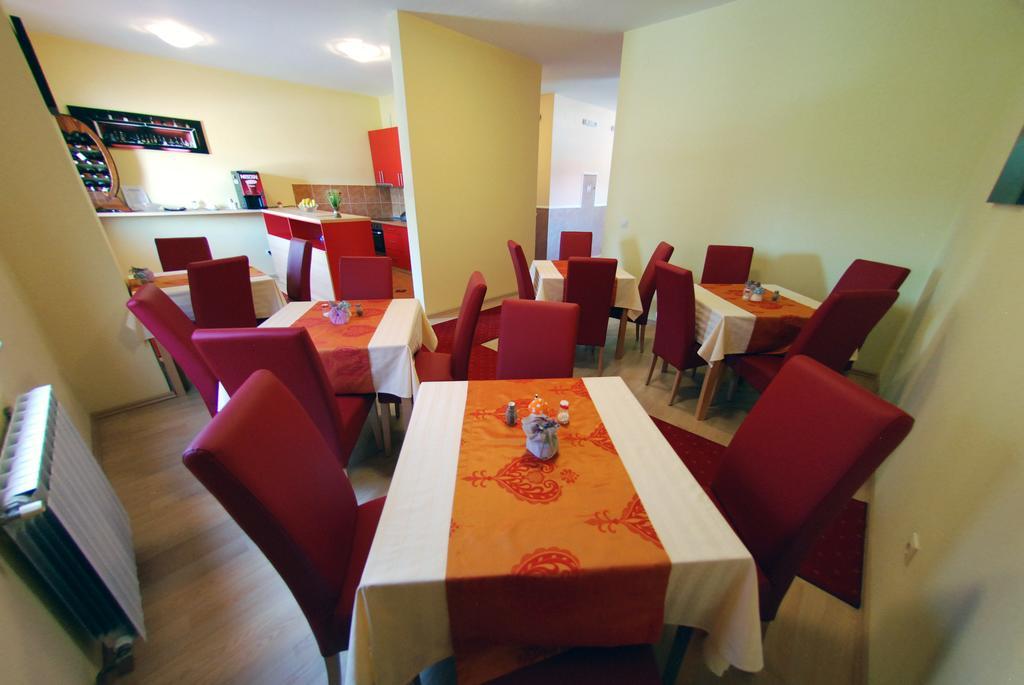 Hotel Arizona Sarajevo Lukavica Luaran gambar