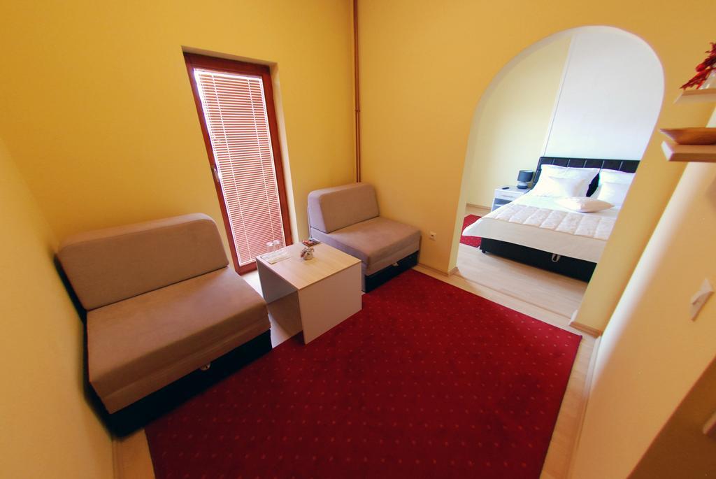 Hotel Arizona Sarajevo Lukavica Luaran gambar