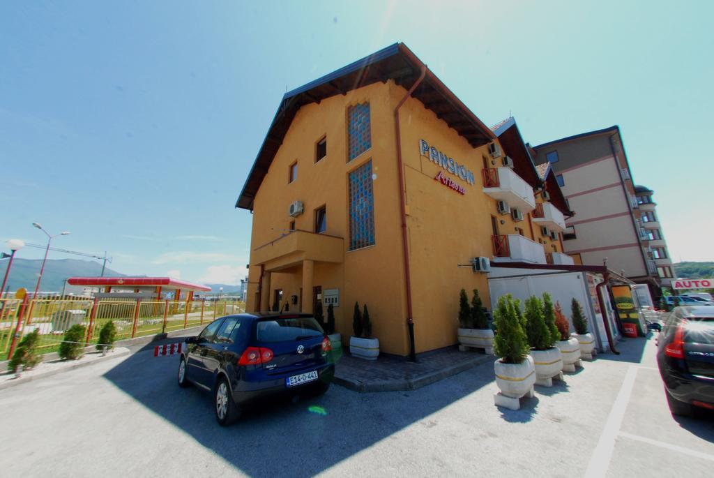 Hotel Arizona Sarajevo Lukavica Luaran gambar