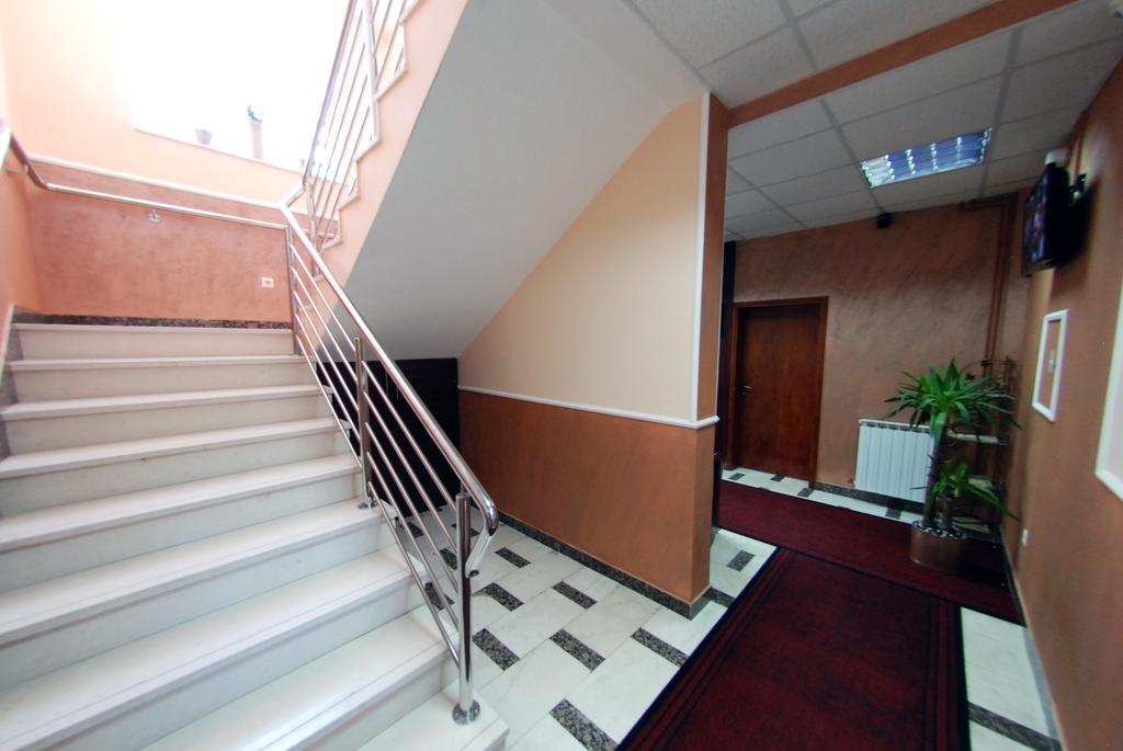 Hotel Arizona Sarajevo Lukavica Luaran gambar