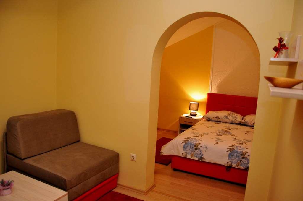 Hotel Arizona Sarajevo Lukavica Bilik gambar